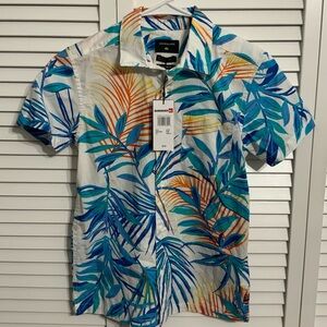 NWT Quiksilver Garden of Eden Youth Size Small Button Down Shirt